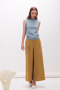 Shoulder Button Knit