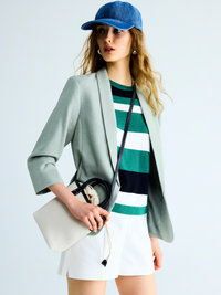 Single Welt Pockets Shorts