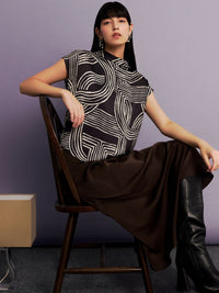 Printed Rolled Collar Blouse