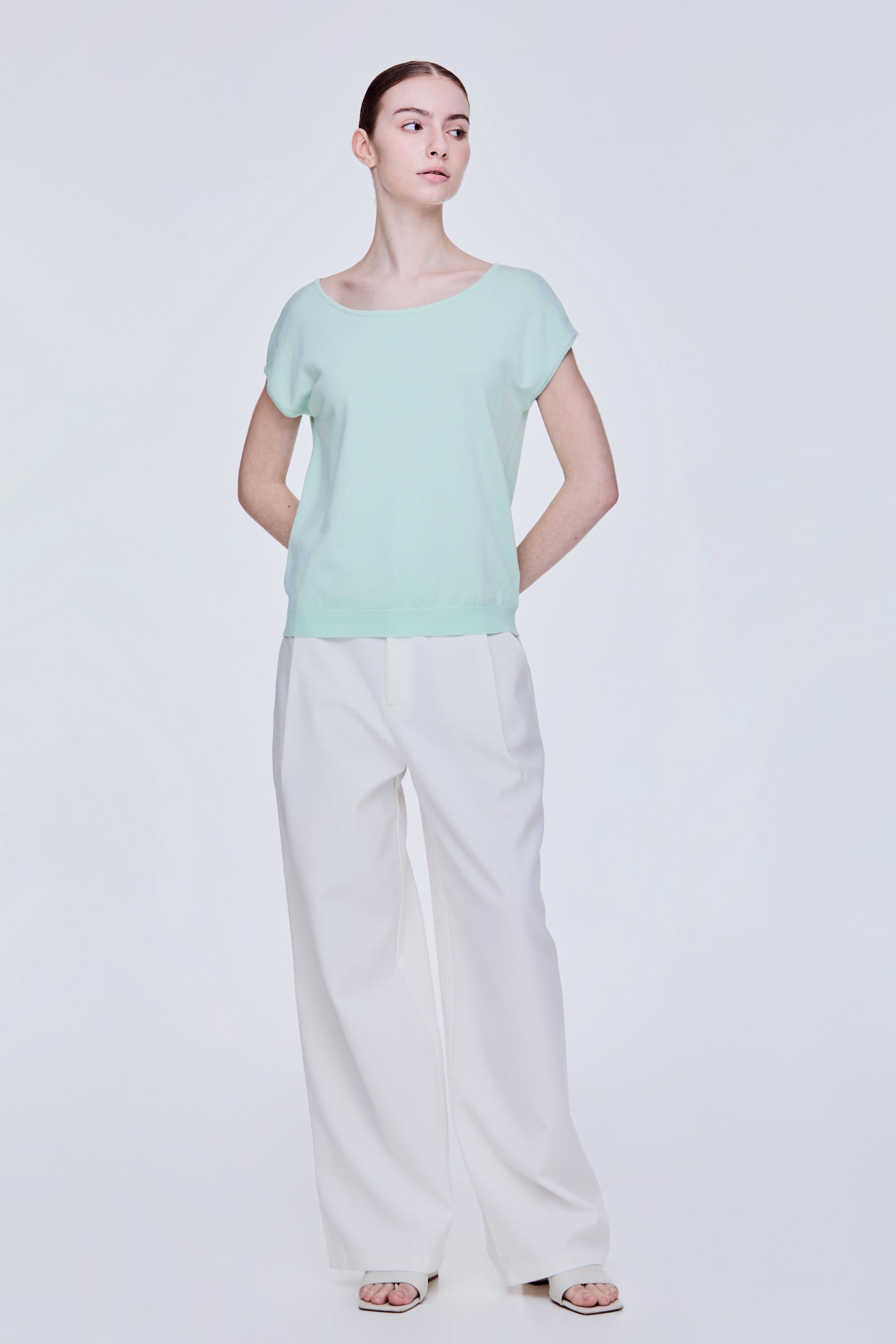 Round Neck Knit Top