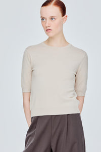Basic Fitted Hem Knit Top