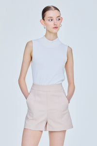 Single Welt Pockets Shorts