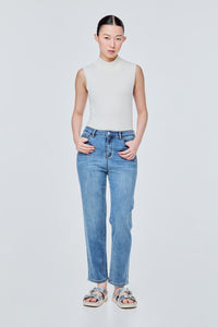 Classic Tapered Cut Jeans