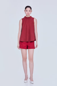 Pleated Sleeveless Sheen Blouse