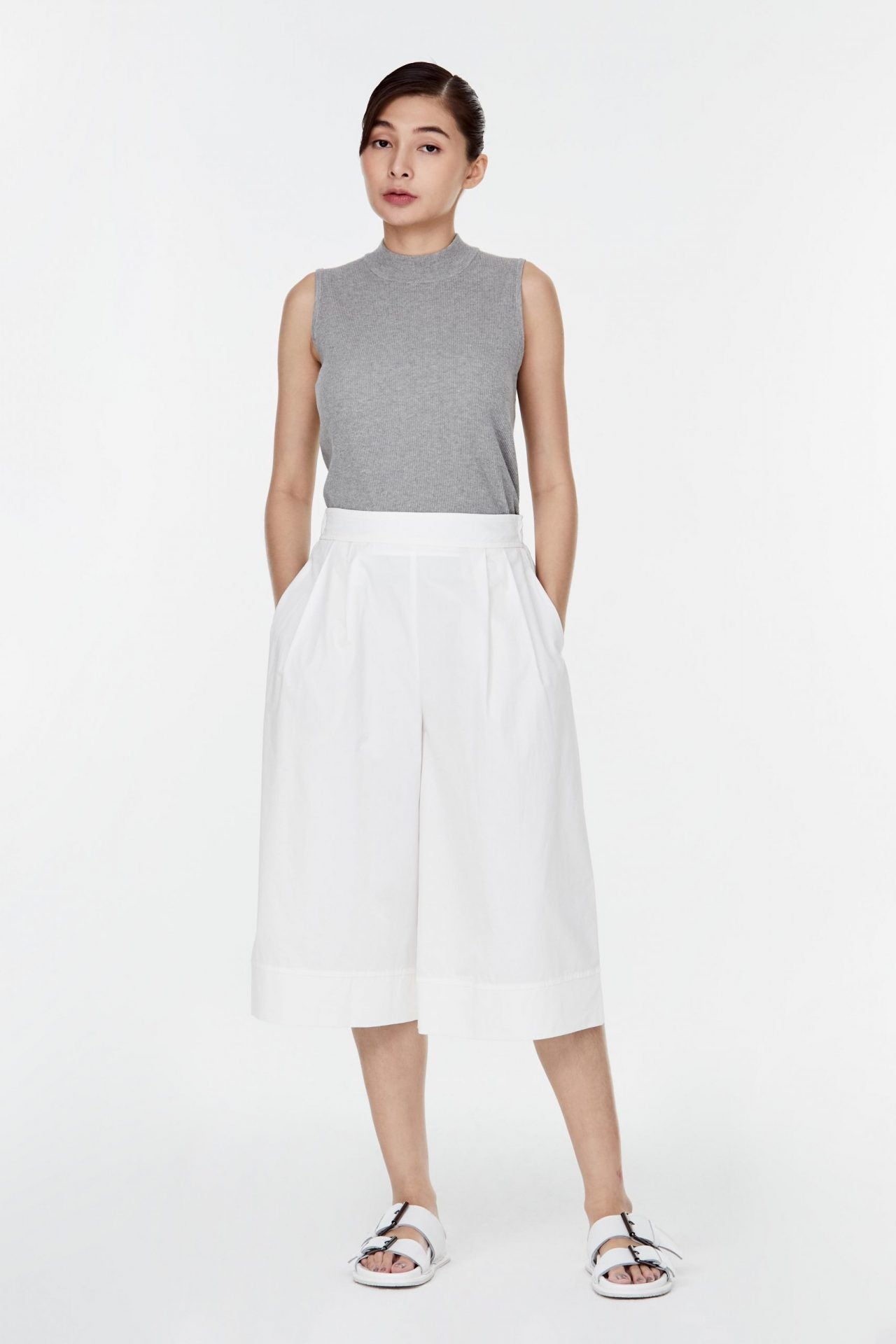 10138 CREAM WIDE LEGGED PLEATED CULOTTES