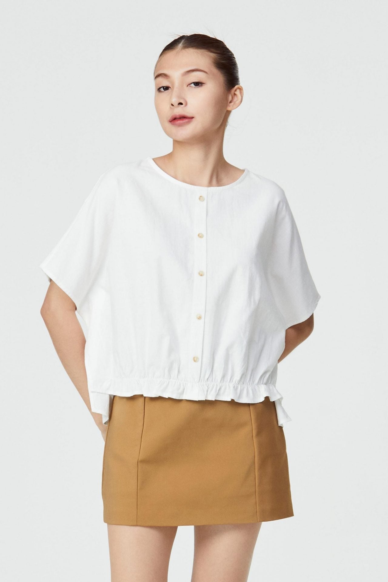 10166 CREAM ELASTICATED HEM MAGYAR BLOUSE