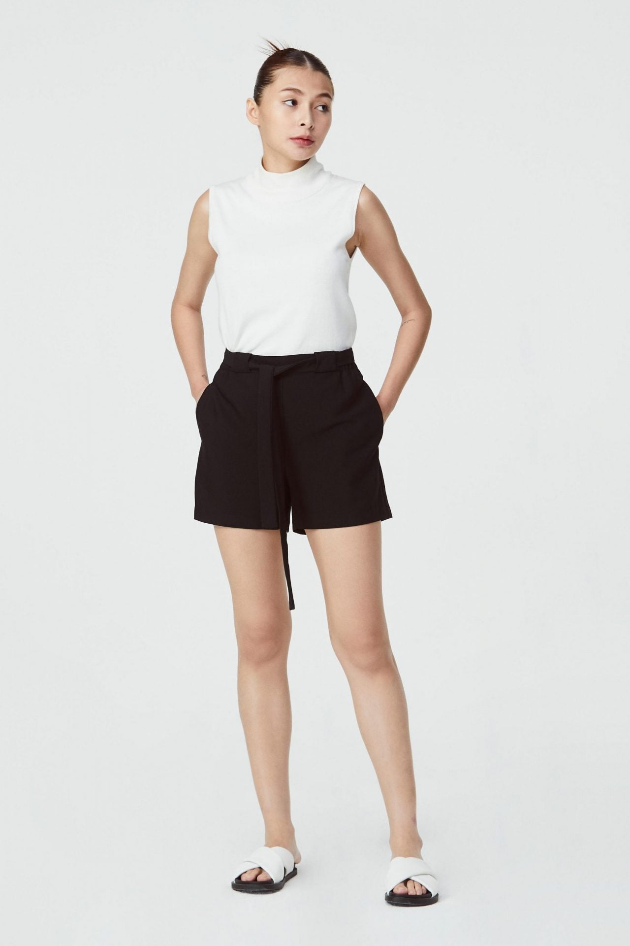 10339 BLACK WIDE-LEGGED SHORTS
