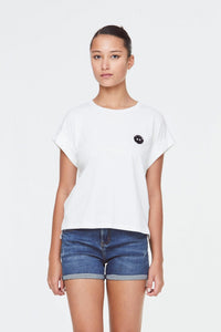 10508 Patch Detail Tee Cream