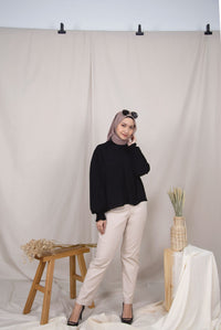 10652 Black 10657 Beige B