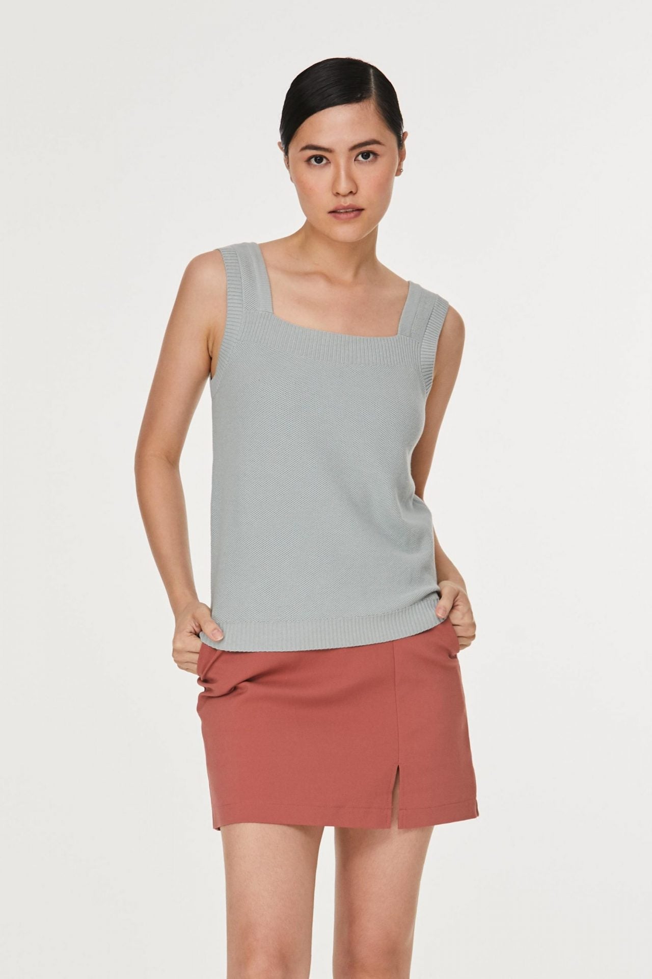 6600 AQUA GREEN SLEEVLESS KNIT TOP