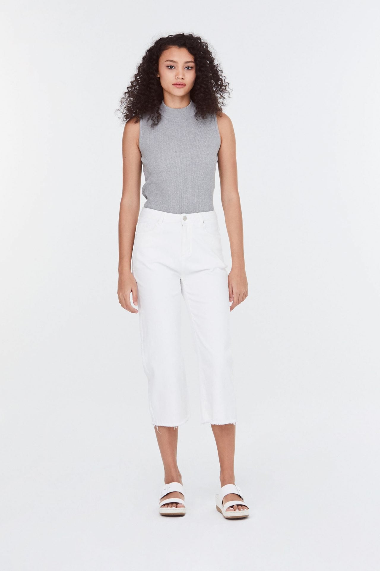 9222 CREAM FRAYED WIDE LEG JEANS