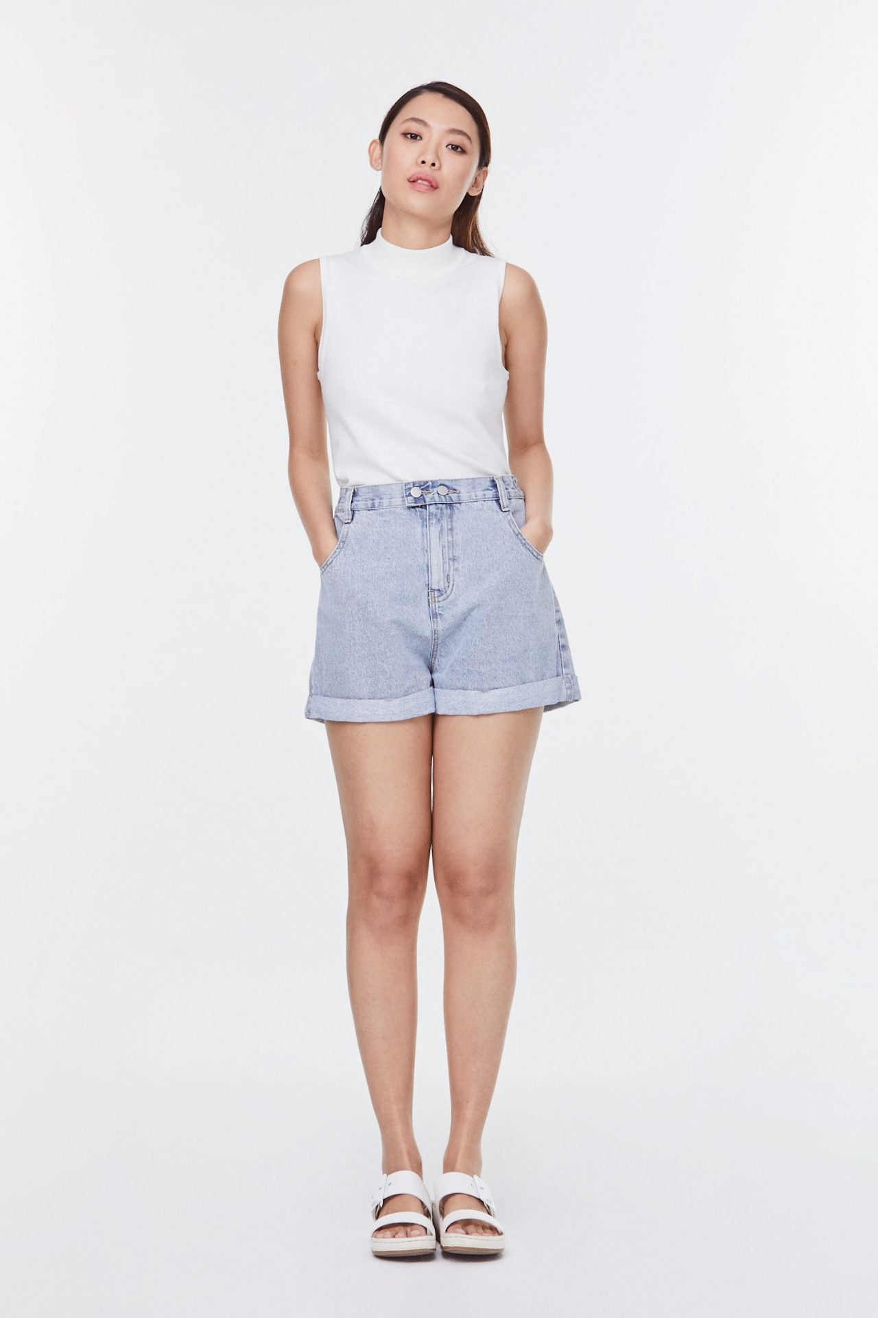 9508 LIGHT DENIM SHORTS