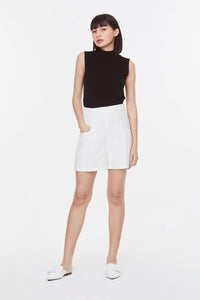 9589 Cream Shorts