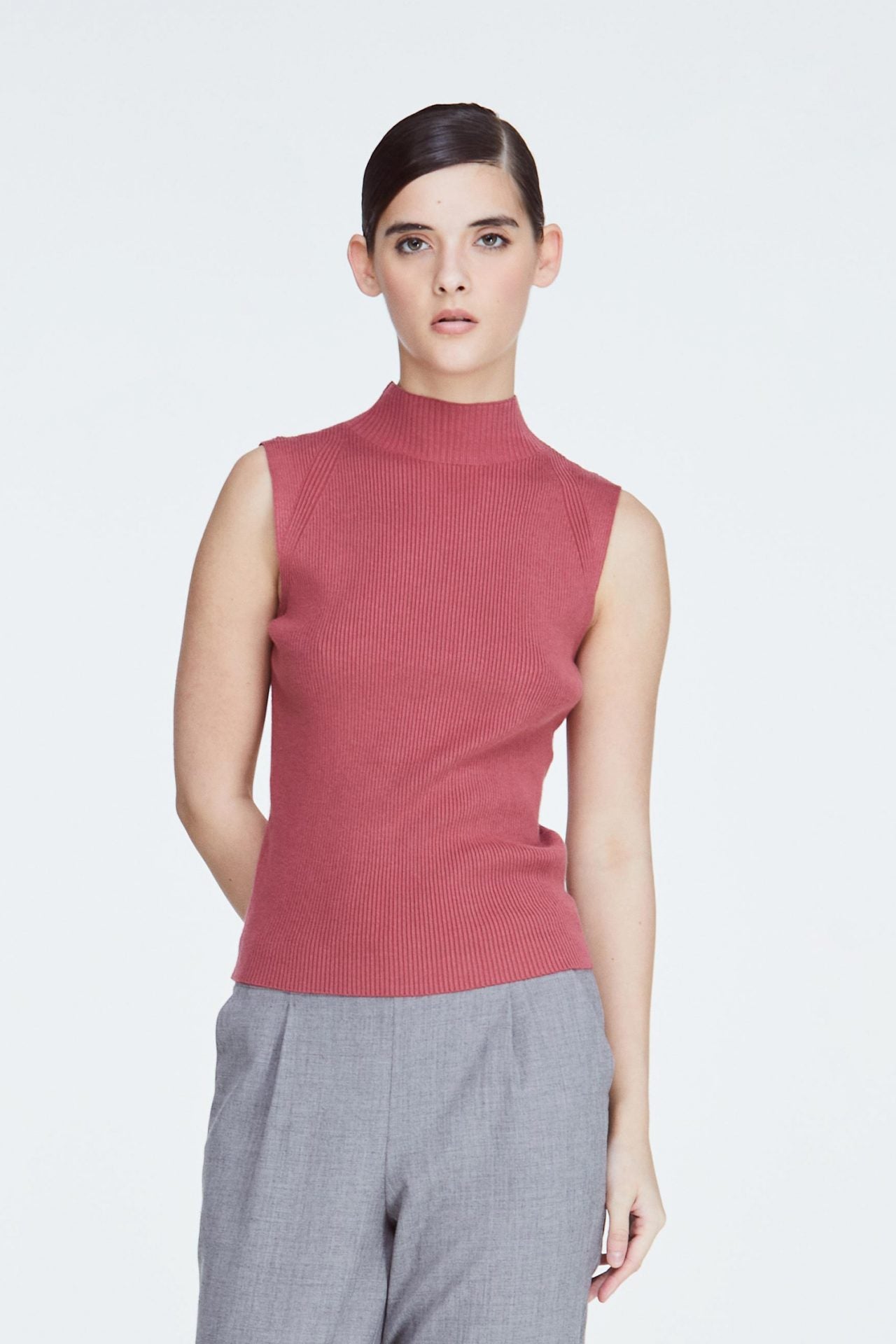 9703 MAGRENTA KNIT TOP B