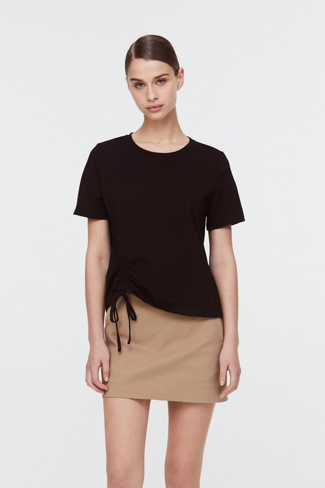 9862 BLACK SIDE KNOT TOP