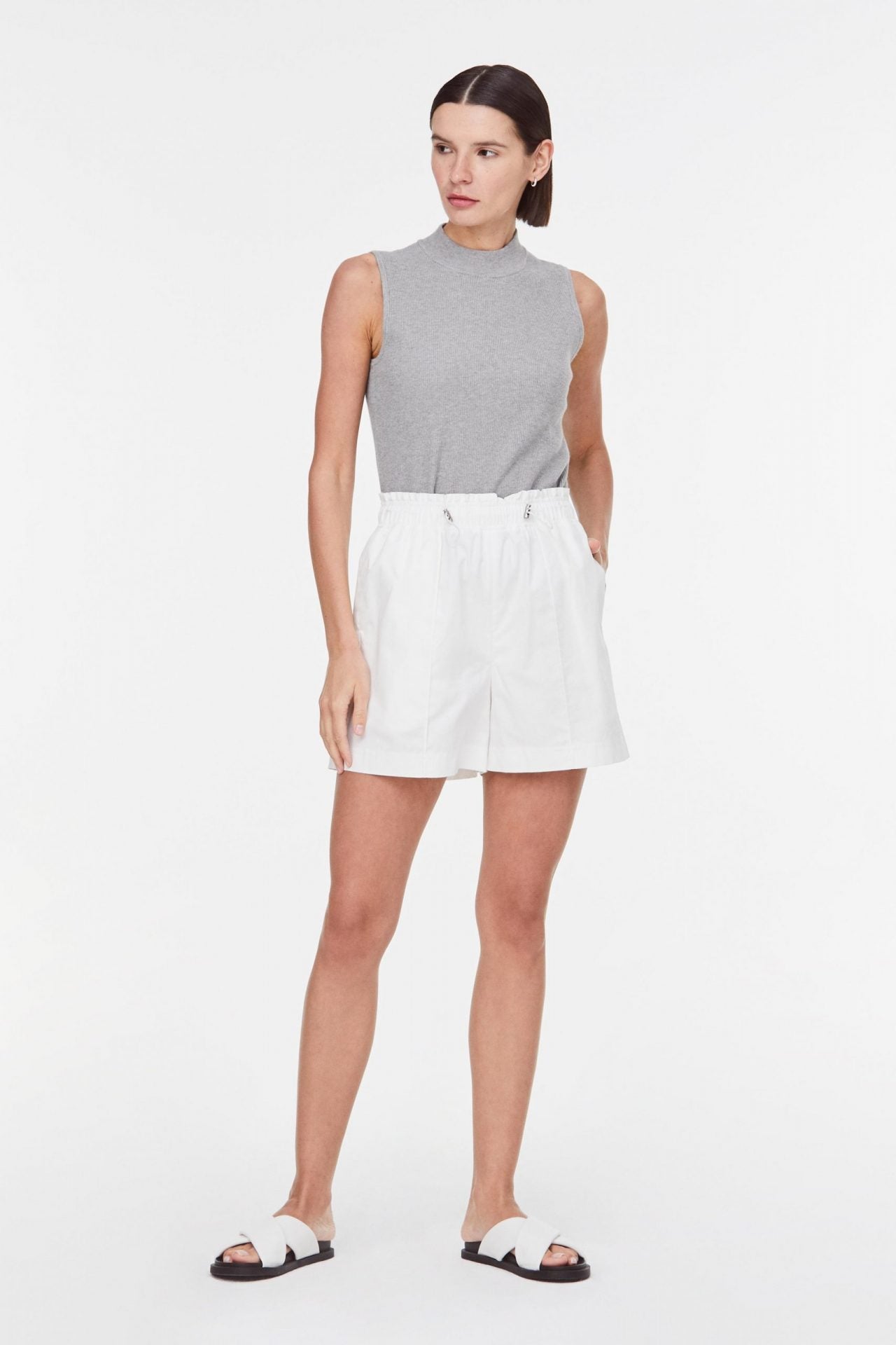 9928 CREAM PANELLED DRAWCORDED SHORTS