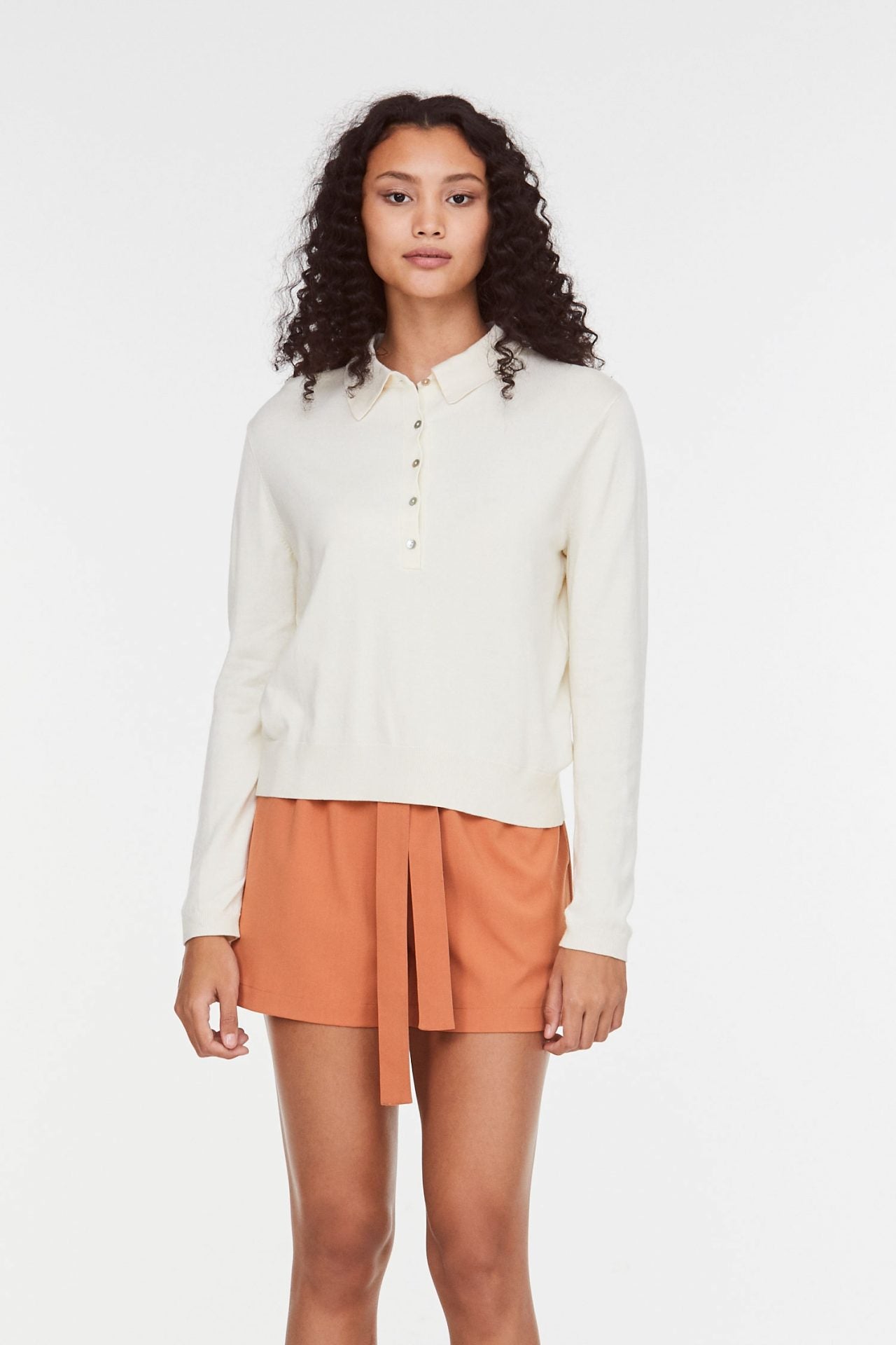 9936 BUTTONDOWN KNIT SHIRT ALMOND