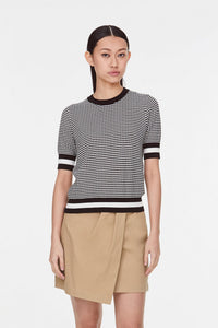 9973 BLACK BOXY BUTTON KNIT