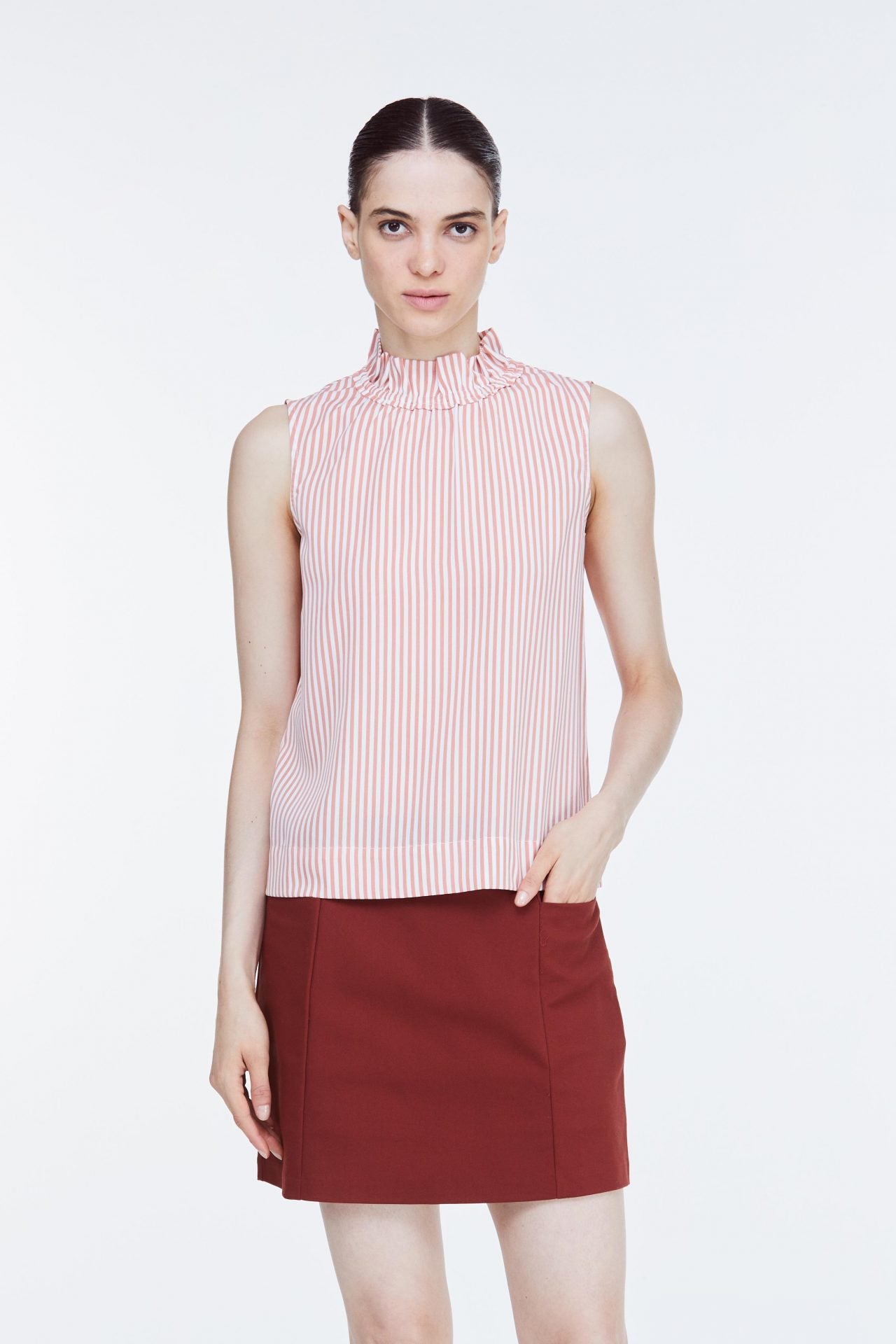 ABV 11172 SLEEVELESS COLLARED TOP BLUSH