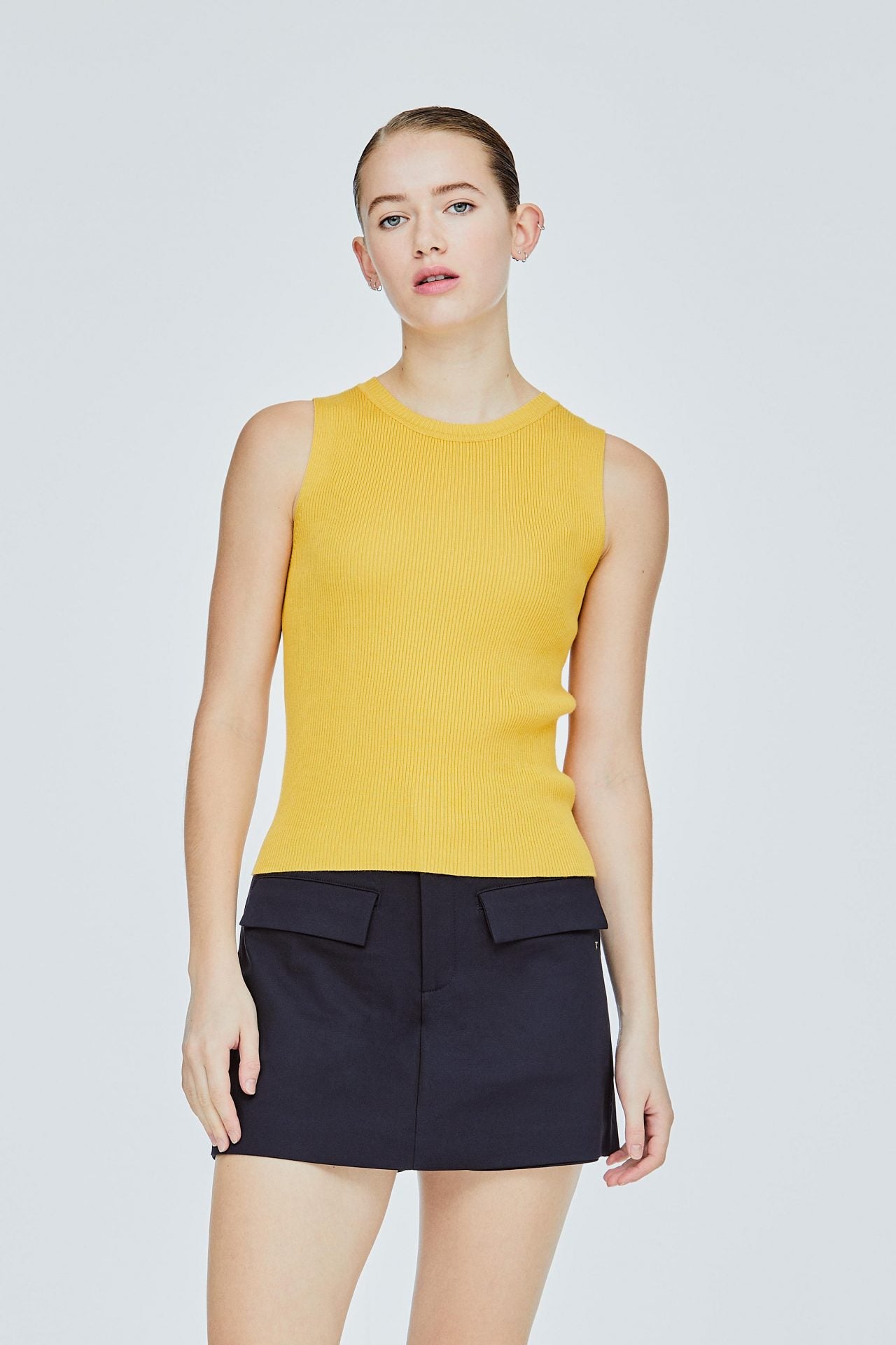 AKV 9300 ROUND NECK SLEEVELESS KNIT TOP YELLOW