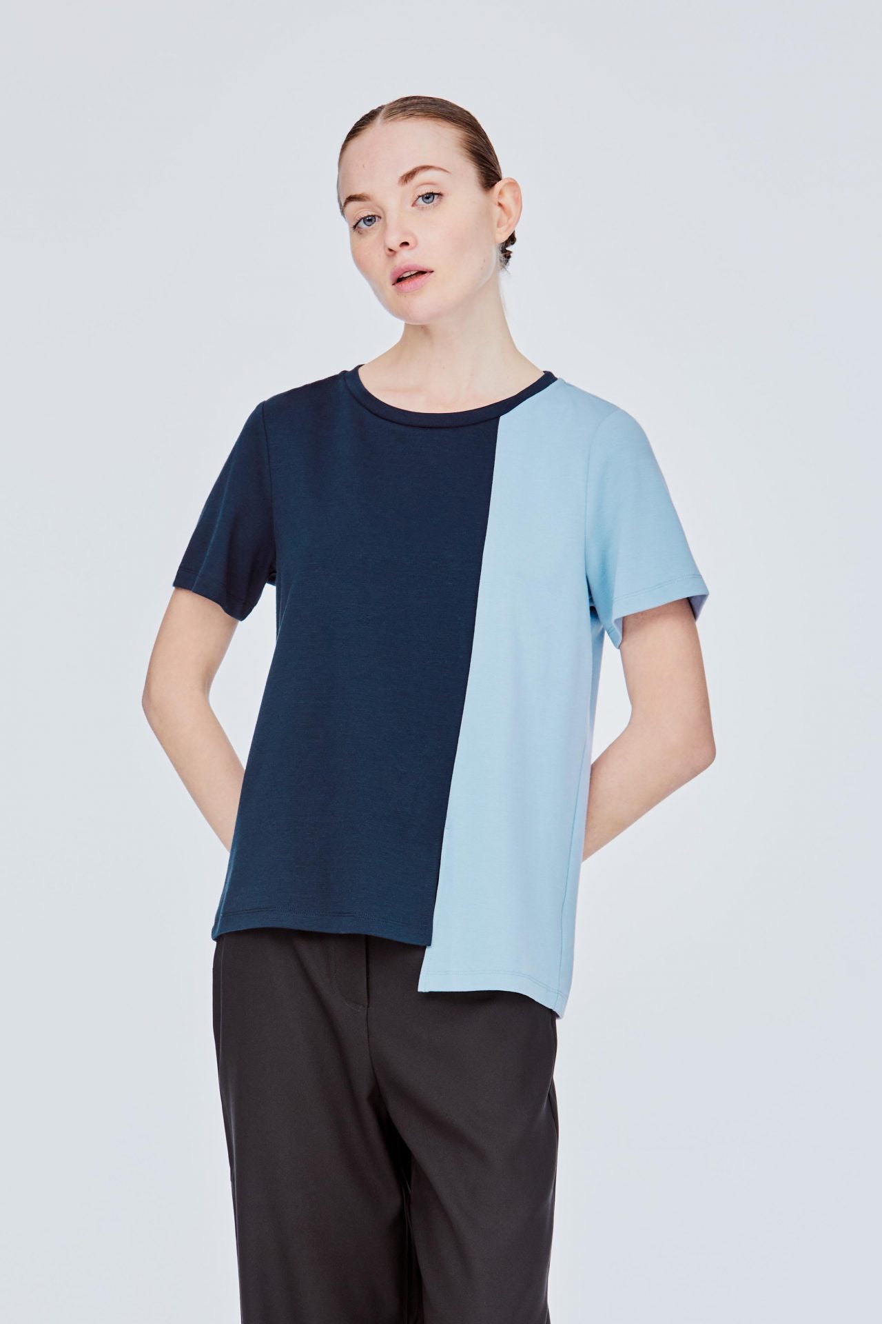 AT 11231 CONTRAST ASYMMETRICAL BLOUSE SKY BLUE