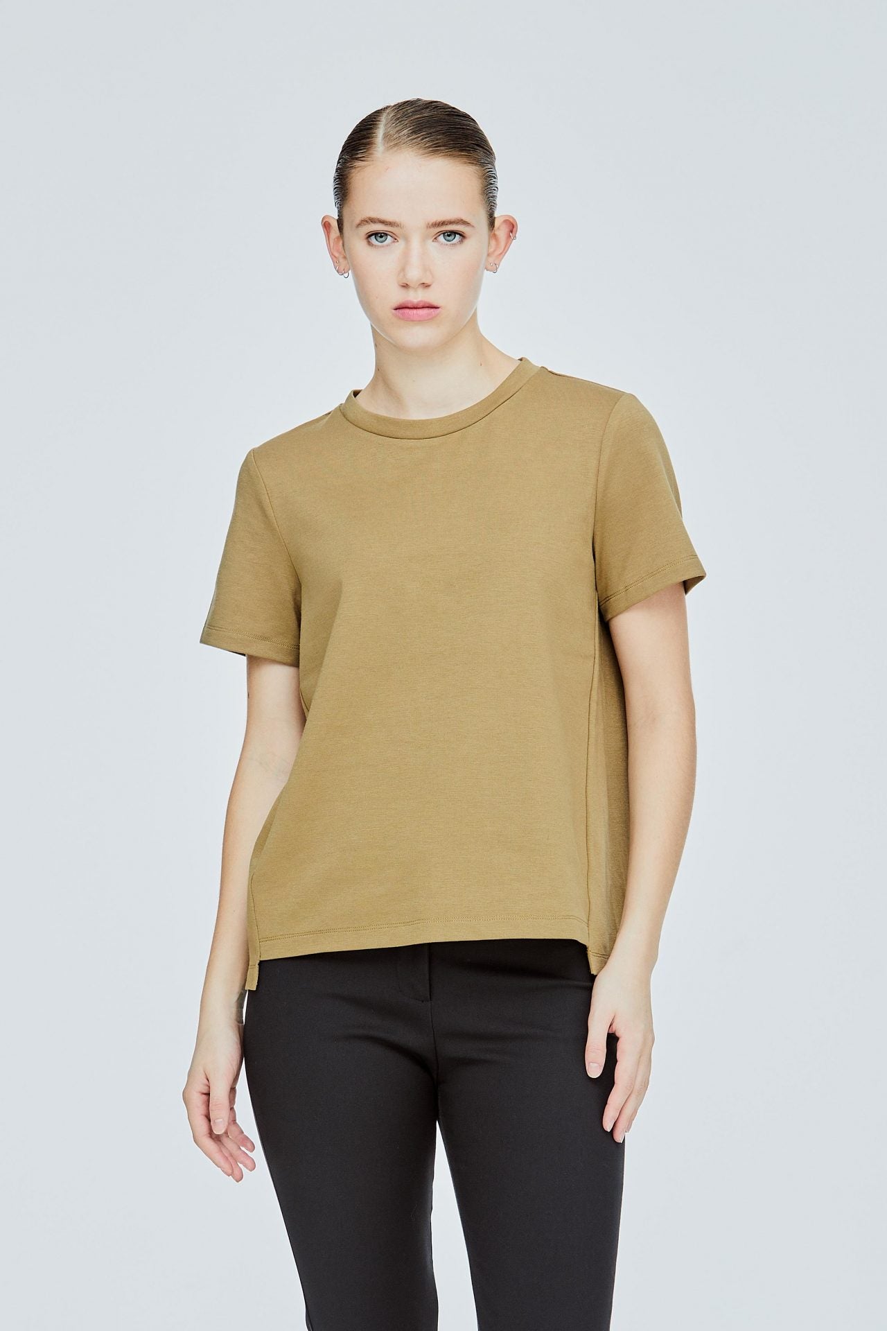 AT 9002 ROUND NECK ASYMMETRIC HEM TOP KHAKI