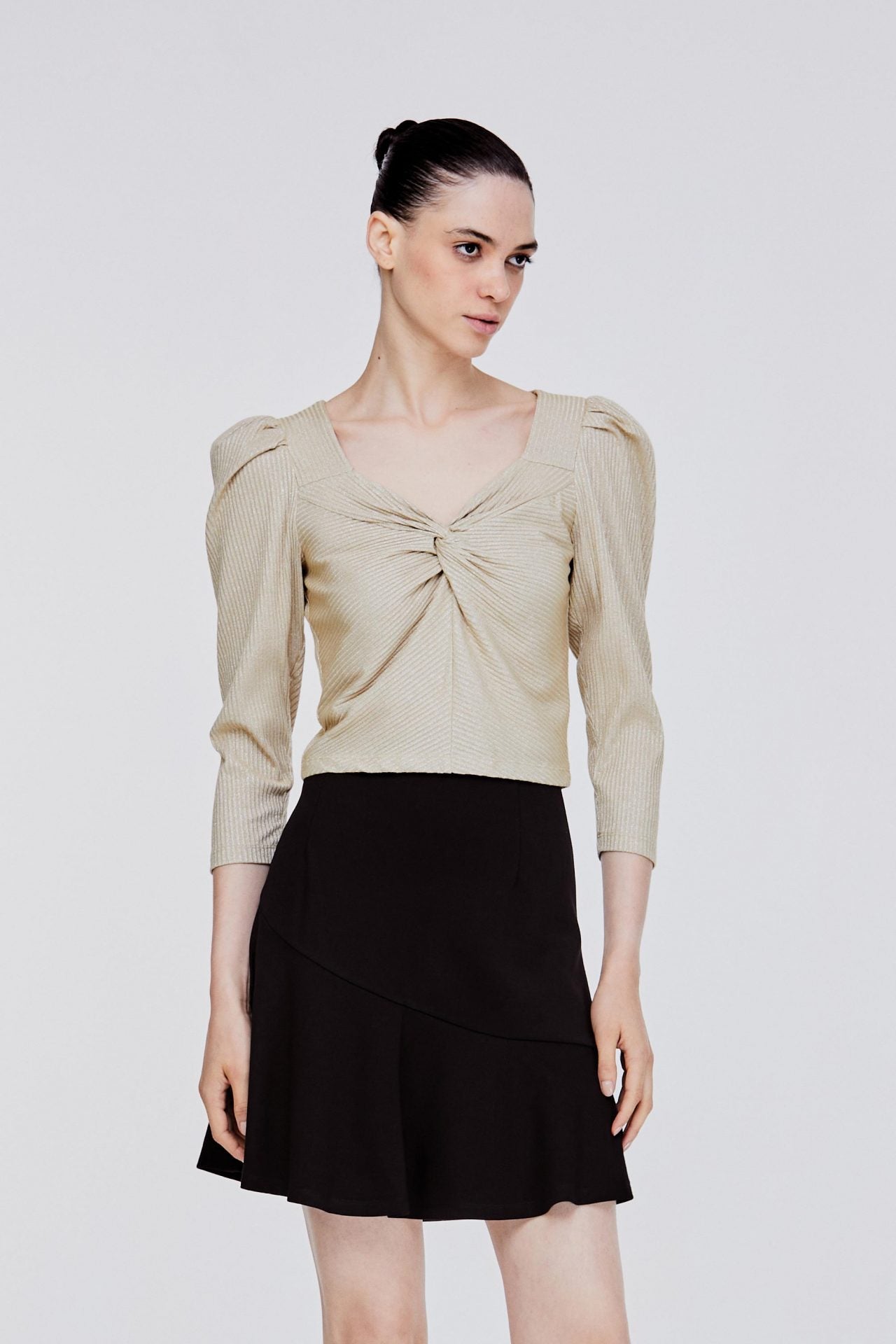 ATB 11078 TWISTED PUFFY KNIT TOP LUREX BEIGE