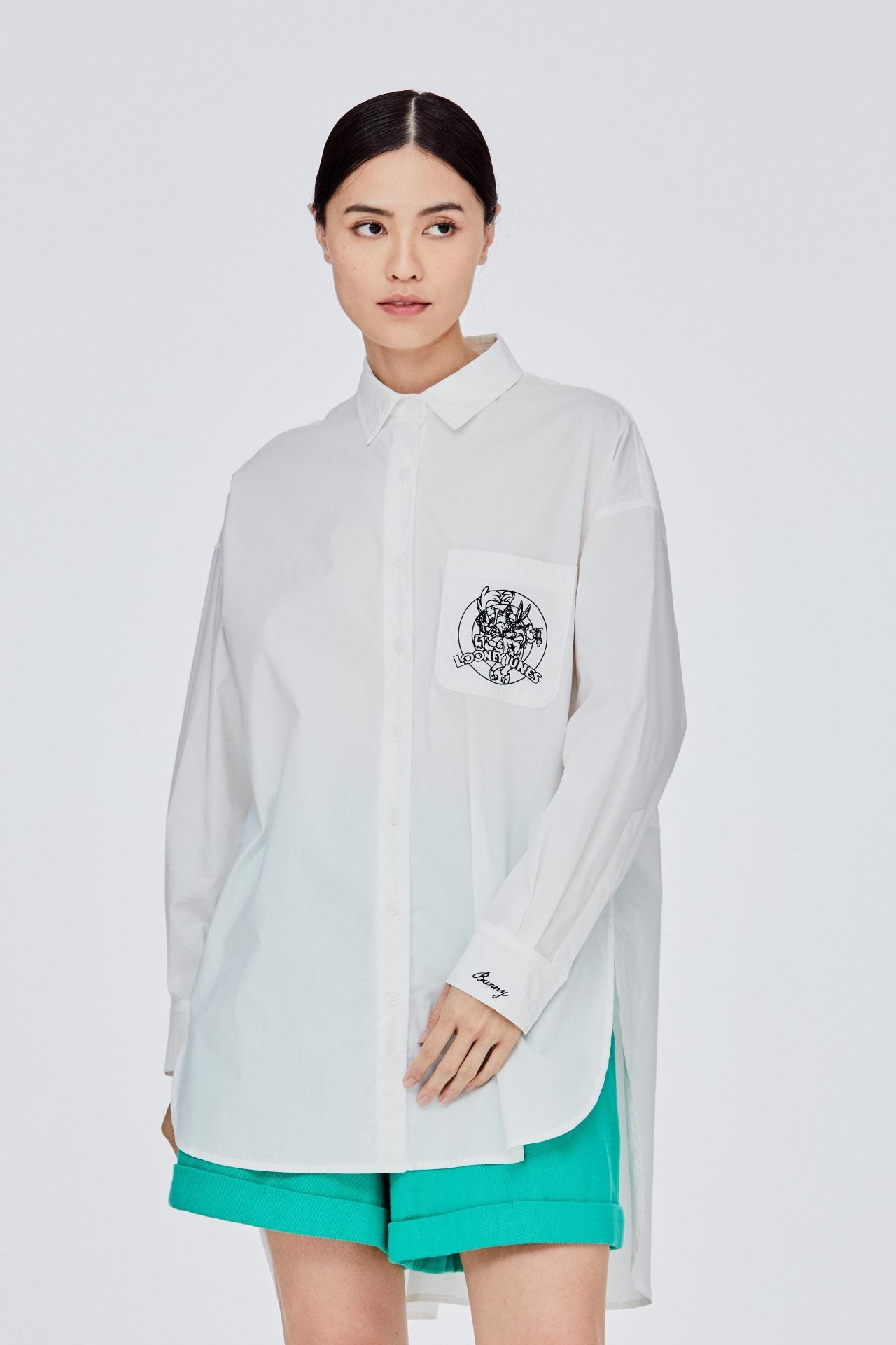 BBL 11613 PRINTED GRAPHIC POCKET BUTTON DOWN TOP CREAM