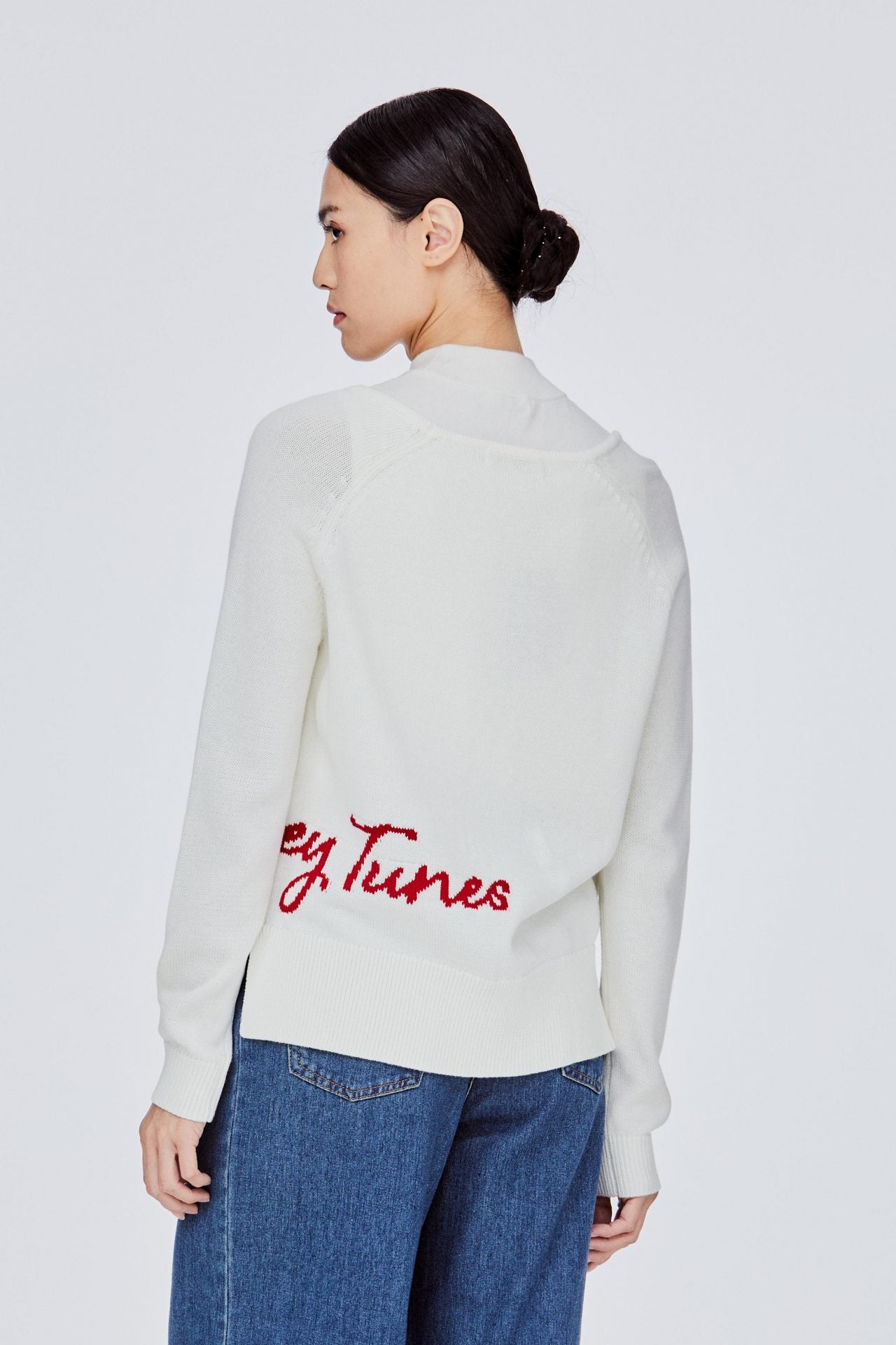 BCL 11617 KNITTED LOGO CARDIGAN CREAM 2