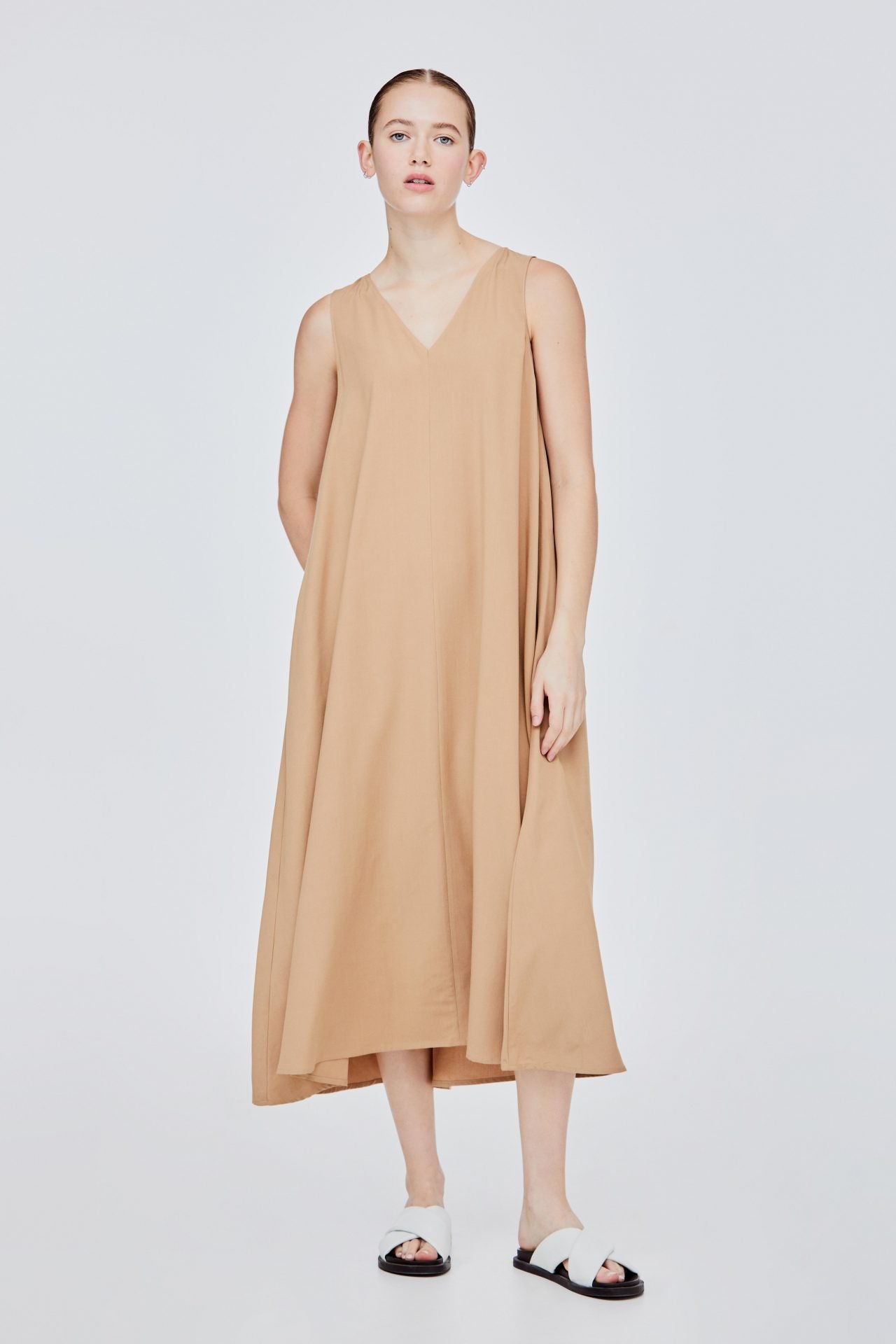 BDQ 11408 V-NECK SLEEVELESS DRESS KHAKI