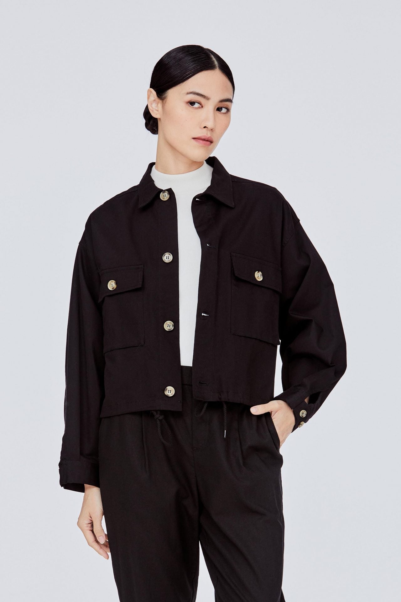 BJK 9194 COLLARED UTILITY TOP BLACK