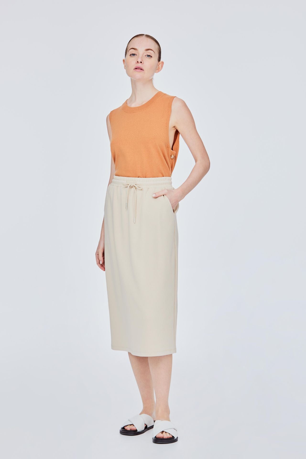 Pencil cut skirt beige hotsell