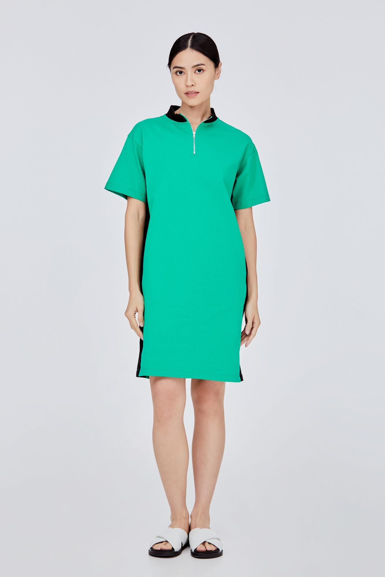 BTD 11619 BOXY CUT FRONT ZIP DRESS VERDE