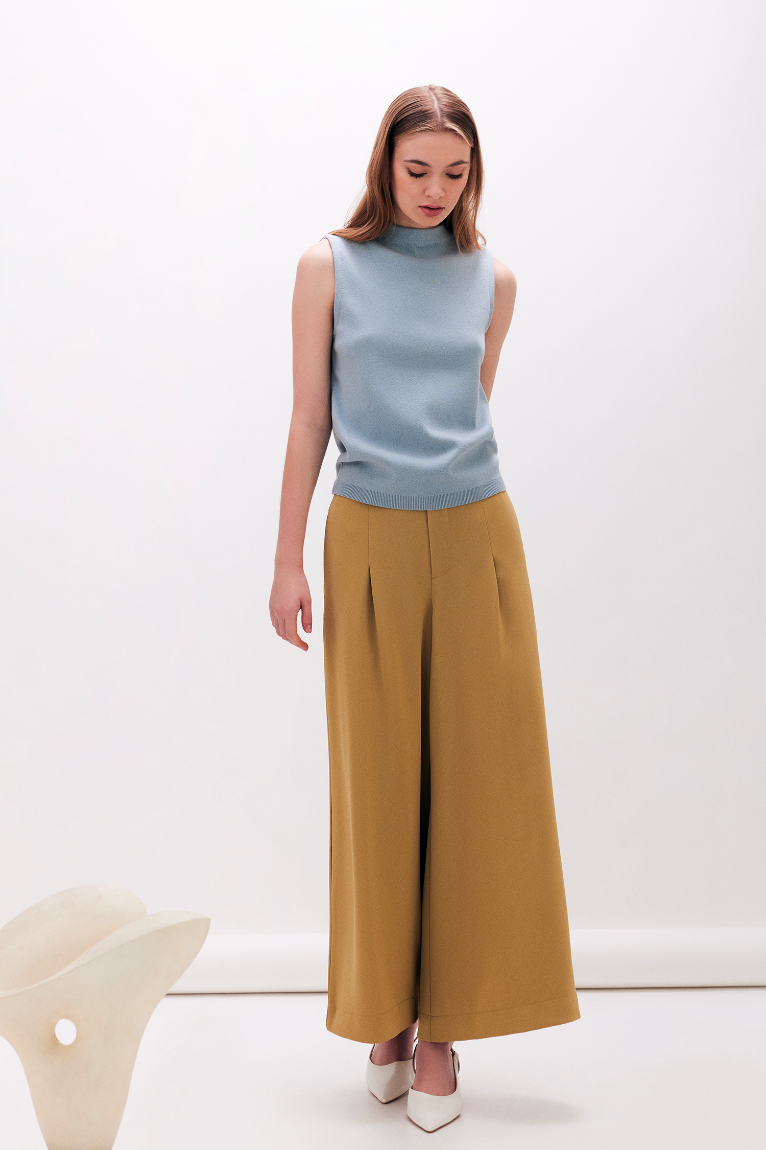Shoulder Button Knit