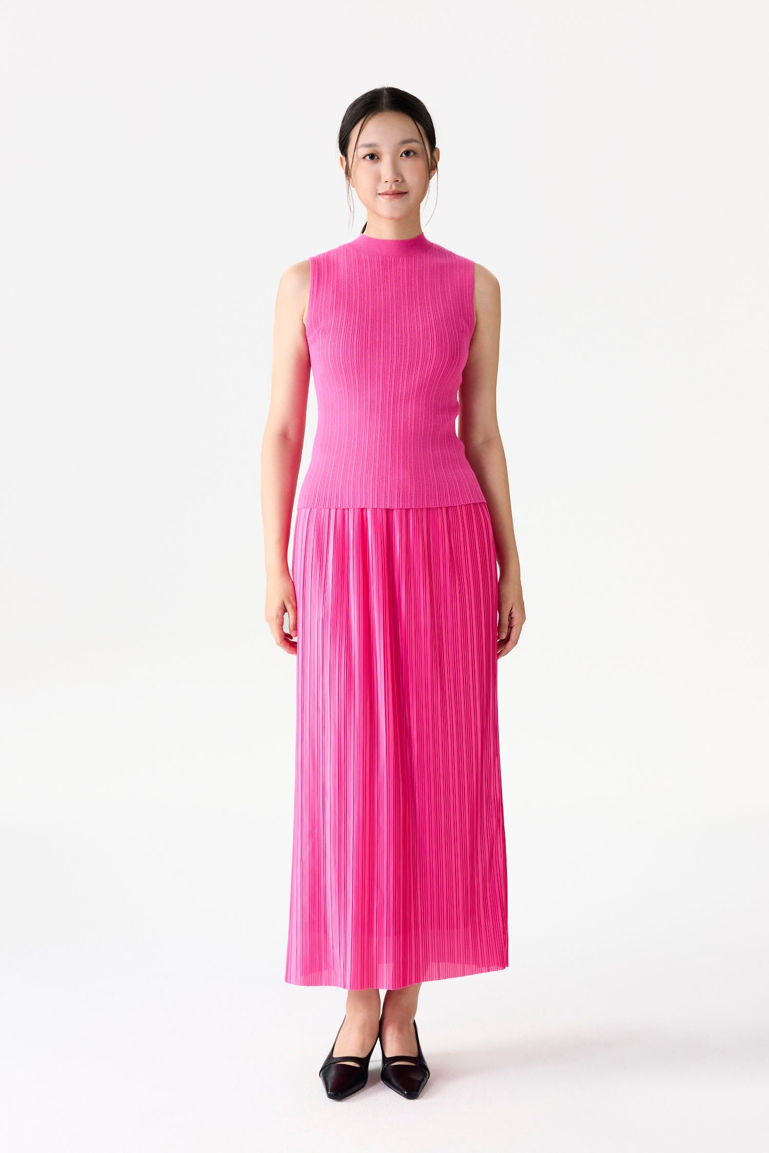 Sleeveless Ribbed Knit Top