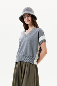V-Neck Contrast Knitted Vest