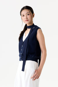 Contrast Knit Vest With Scarf