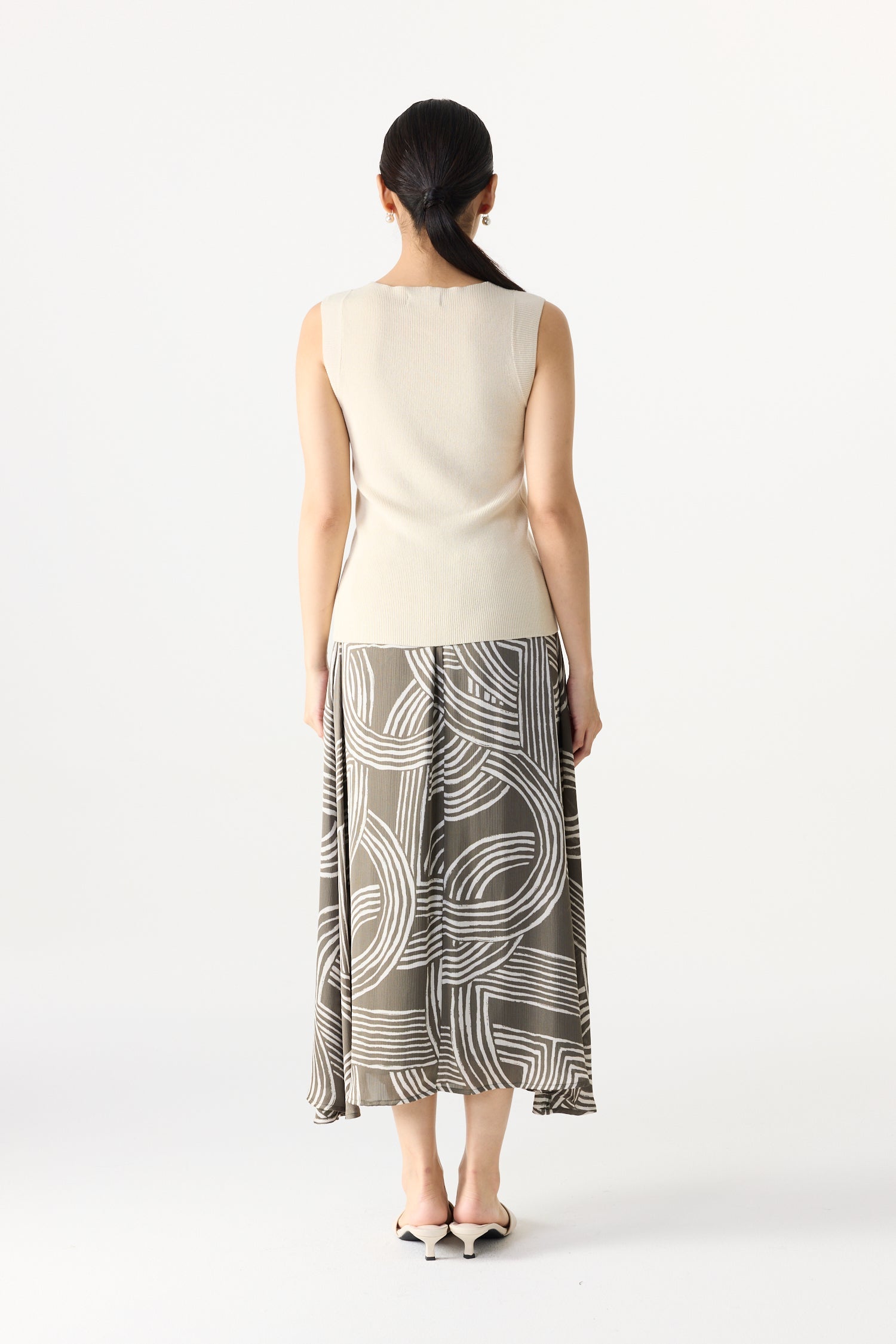V-Neck Sleeveless Knit Top