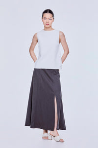 Basic Sleeveless Knit Top