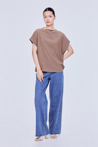 Relaxed Magyar Top