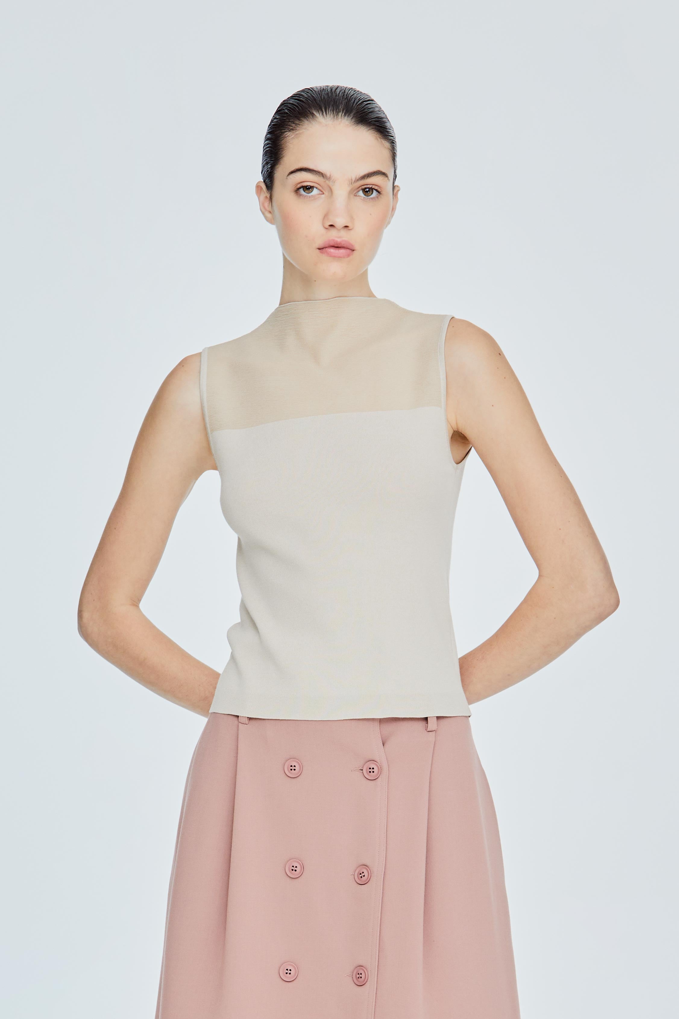 Contrast Panelled Knit Top