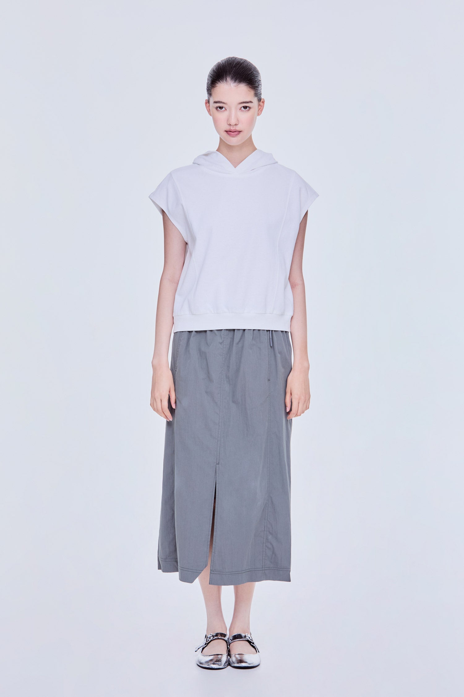 Hooded Sleeveless Pullover