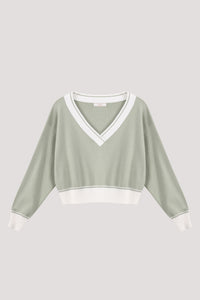 Relaxed V-Neck Crop Pullover