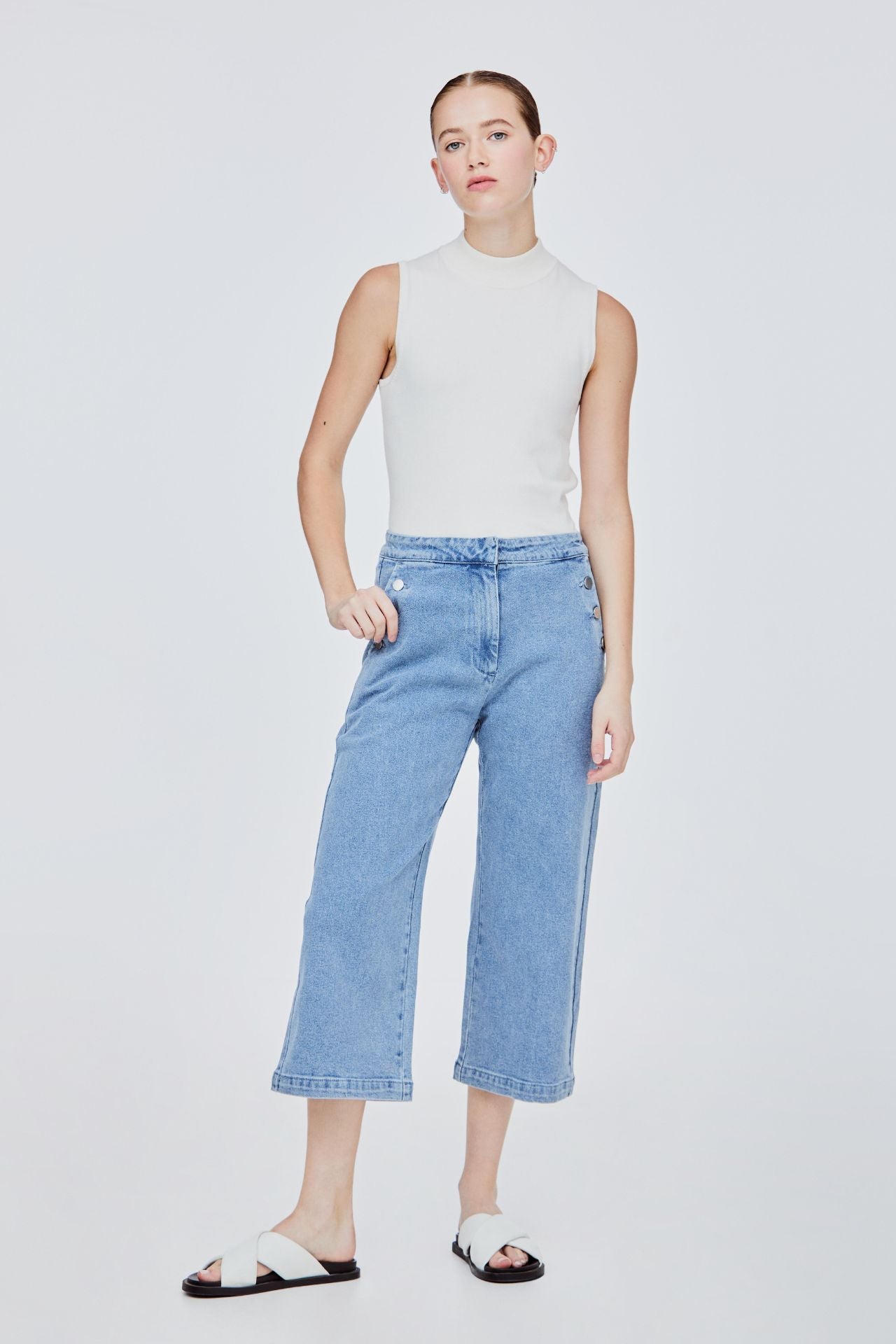 Straight Cut Jeans With Button Fastening