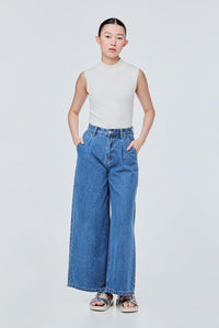 Pleated Wide Leg Jeans