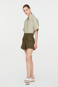 10779 ARMY GREEN OVERLAPPED PANEL BUCKLE SHORTS 2