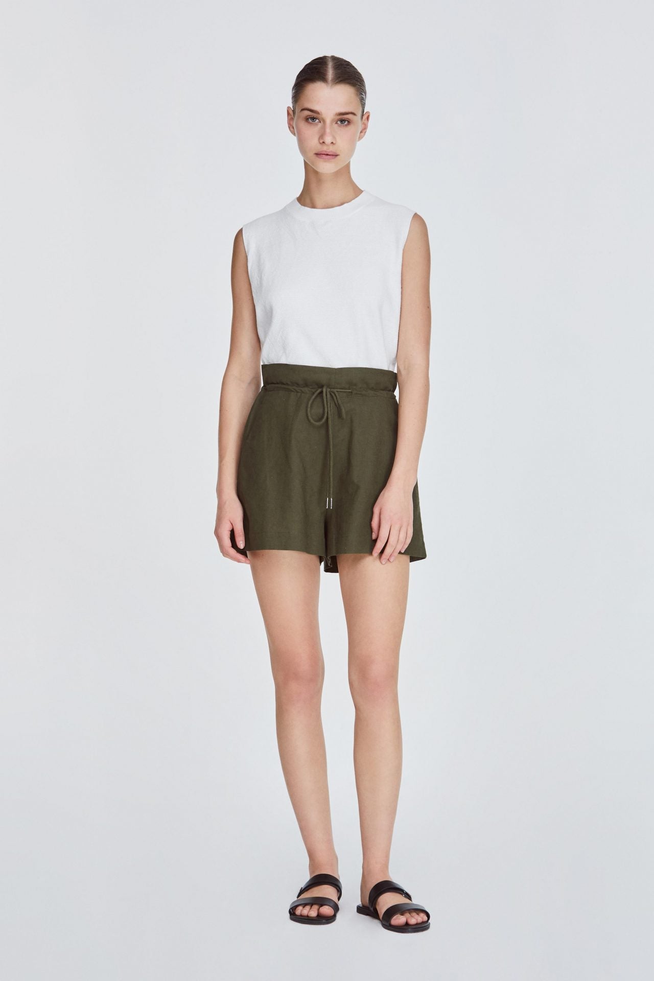 10860 ARMY GREEN ELASTICATED SHORTS WITH DRAWCORDS