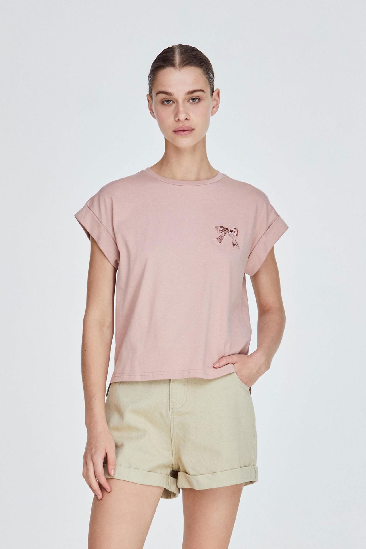 10884-BLUSH-SEQUINED-GRAPHIC-PATCHLOGO-TEE
