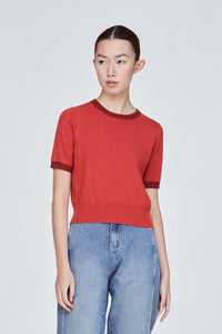 11127 CONTRASTING TRIM KNIT TOP RUSTY RED