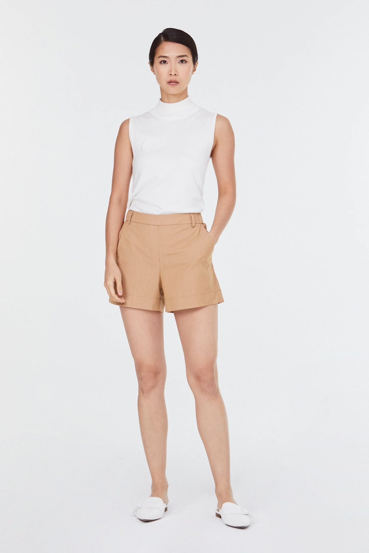 6498 l.brown shorts